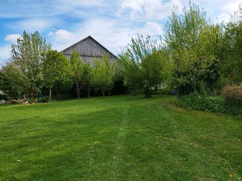 Foto - Baugrundstück mit Altbestand *von Privat* 1020qm