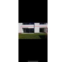 Drei-Zimmer-Terrassenwohnung mit Garten neuwertig - Schemmerhofen