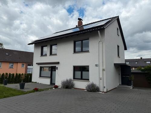Foto - Modernisiertes 1-2 Familienhaus mit zusätzlichen Baugrundstück