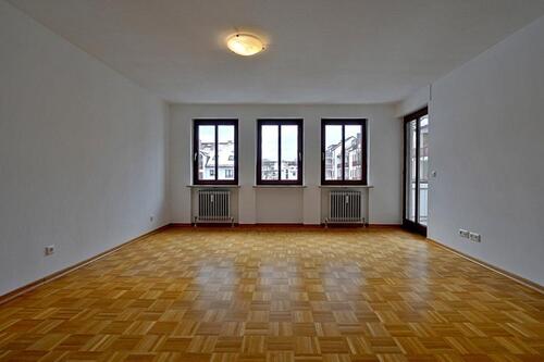 Foto - Sonnige 2-Zimmer Wohnung mit Balkon - absolut ruhig gelegen