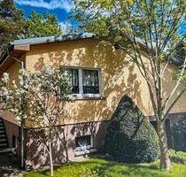 1.175 qm Parkgrundstück mit EFH ca. 200 qm in Berlin Kleinmachnow