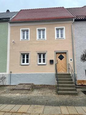 Foto - Haus zu vermieten - 1.350,00&nbsp;EUR Kaltmiete, ca.&nbsp; 138,00&nbsp;m&sup2;