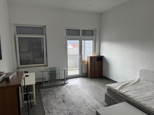 Foto - Moderne, voll möblierte 1-Zimmer-Wohnung mit Balkon & Stellplatz
