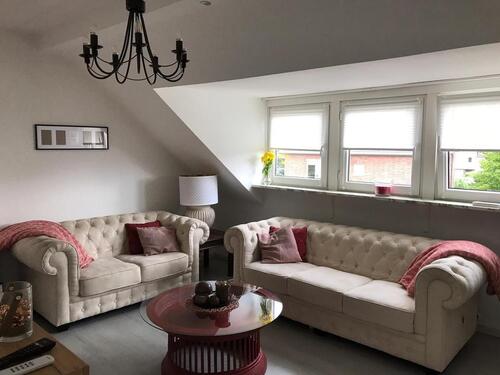 Foto - Dachgeschosswohnung - 1.000,00 EUR Kaltmiete, ca.  66,00 m²