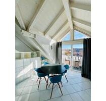 Vollmöblierte Dachgeschoss Galeriewohnung +Balkon+Keller+Garage - Garching bei München