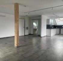 Waldstetten b. Donzdorf offene 2-Zi-Wgh Nutzﬂäche 95,40 m2 Loft