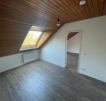 Renovierte helle 2 Zimmer Wohnung SinglesPärchen + SP - Bielefeld Heepen