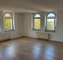 renovierte 3 - Raum - Dachgeschoss - Wohnung - Plauen