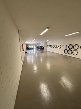 Foto - Lagerhalle Hallenabteil zu vermieten
