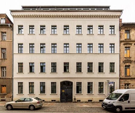 Foto - Garagen-Aussenstellplatz bei Fußgängerzone u. Bahnhof v. Görlitz