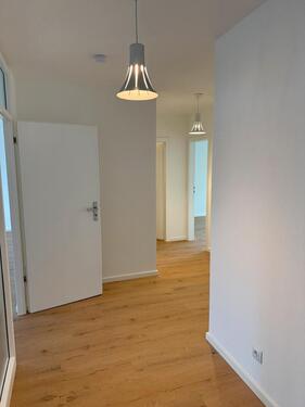 Foto - Kernsanierte ruhige 4-Zimmer Wohnung, Erstbezug
