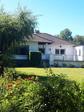 Foto - Schicker Bungalow mit großem Garten in Altenstadt