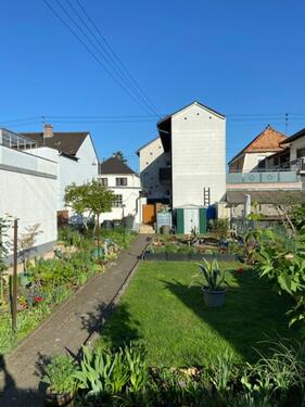 Foto - Attraktives 8- Zimmer- Einfamilienhaus in Maudach von privat