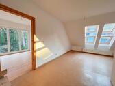 Foto - Helle neu sanierte 3 Zimmer-Dachgeschosswohnung im Südviertel