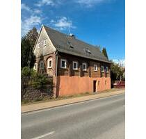 Häuschen…Klein aber fein…. - 20.000,00&nbsp;EUR Kaufpreis, ca.&nbsp; 80,00&nbsp;m&sup2; in Ebersbach-Neugersdorf (PLZ: 02730)