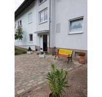 Stilvolle 3-Zimmer-Wohnung mit EBK in Bruchsal-Untergrombach