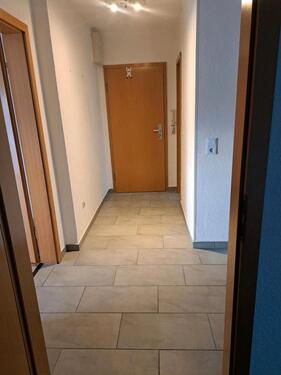 Foto - DG-Wohnung - 406,00 EUR Kaltmiete,