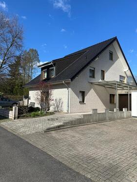 Foto - Zweifamilienhaus - Ruhe und Komfort! Maklerfrei!