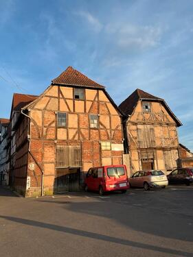 Foto - Historische Fachwerkscheune mit viel Potenzial – zentral gelegen