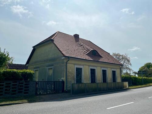 Foto - Baudenkmal Chausseehäuschen - Sanierungsprojekt mit Geschichte