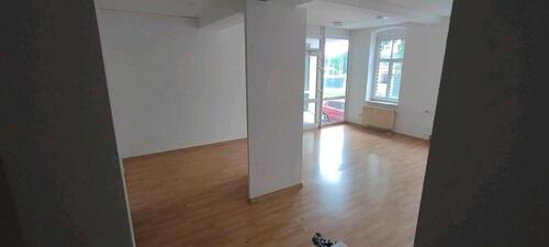 Foto - Gewerbeeinheit ca. 84 m² - 504,00 EUR Kaltmiete, ca.  6,00 m²