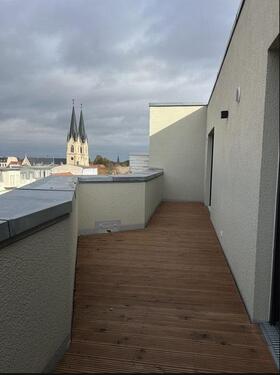 Foto - Schöne 2-Zimmer-Wohnung mit großer Dachterrasse