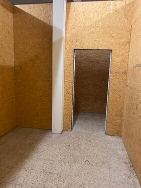 Foto - Lagerbox in Dreis Tiefenbach - 35,00&nbsp;EUR Kaltmiete, ca.&nbsp; 12,00&nbsp;m&sup2;