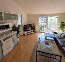 Rüttenscheid: lichtdurchflutete 2,5 Raum vollmöbliert, Süd-Balkon - Essen Stadtbezirk II