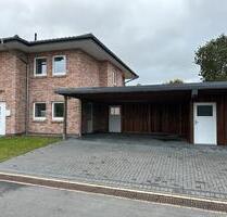 Doppelhaushälfte Haus mieten in 25560 Schenefeld mit Carport
