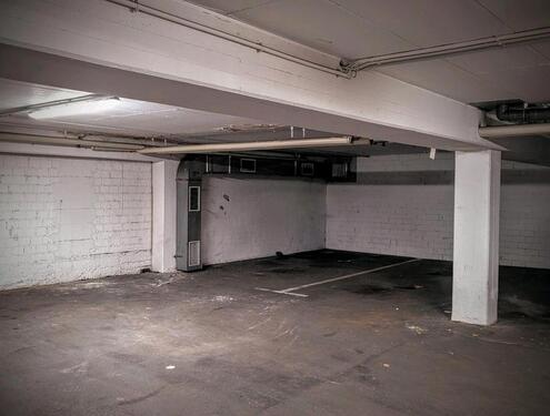 Foto - Tiefgaragenstellplatz am Karl-Wilhelm Platz zu vermieten
