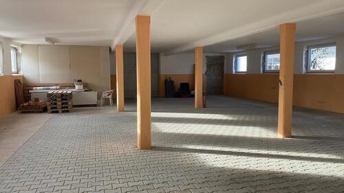 Foto - Lagerhalle Stellplatz Lagerfläche