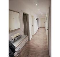 5 Zimmer Wohnung in Mayen - 1.000,00&nbsp;EUR Kaltmiete, ca.&nbsp; 128,00&nbsp;m&sup2; in Mayen (PLZ: 56727)