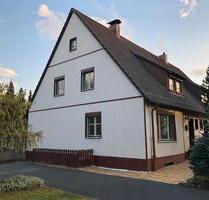 Wohnhaus Doppelhaus-Hälfte, ausbaufähig in schöner Lage - Sonnefeld