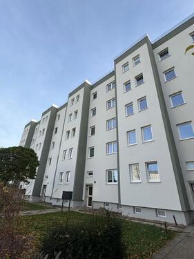 Foto - Geräumige 3-Raum-Wohnung - 370,00 EUR Kaltmiete,