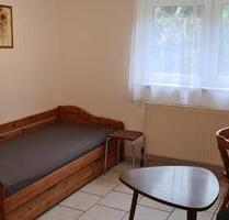 Möbliertes Zimmer in Kassel - 395,00&nbsp;EUR Kaltmiete, ca.&nbsp; 16,00&nbsp;m&sup2; in Kassel (PLZ: 34134) Niederzwehren