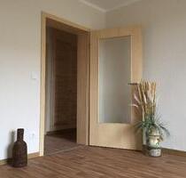 Wohnglück auf 60 m² mit Tageslichbad und Balkon - Oschersleben (Bode)