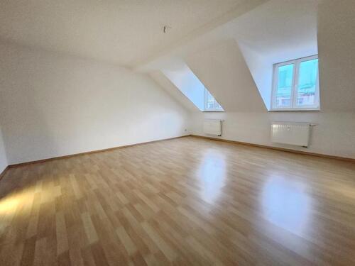 Foto - 4 Zimmer Dachgeschoßwohnung zur Miete in Plauen