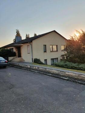 Foto - Wohnung mit 5 Zimmer (220qm), Balkon und Grundstück zu vermieten