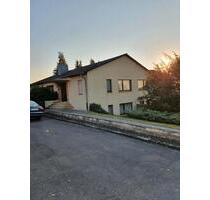 Wohnung mit 5 Zimmer (220qm), Balkon und Grundstück zu vermieten - Northeim