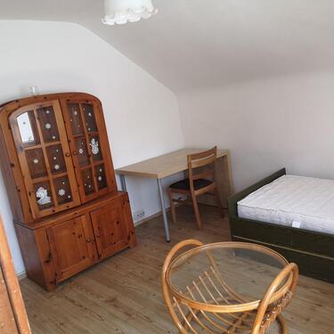 Foto - 1 Zimmer Dachgeschoßwohnung zur Miete in Frankfurt am Main