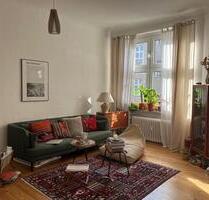 Helle, ruhige 1-Zimmer-Wohnung, Tempelhofer Feld – teilmöbliert - Berlin Neukölln