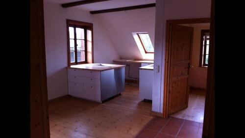Foto - Helle Dachgeschoss-Wohnung - 690,00 EUR Kaltmiete,