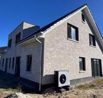 Moderne Wohlfühl-DHH mit Südgarten & höchstem Komfort | Verden - Verden (Aller)