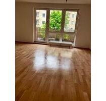 Wieder angeboten: 2 ZKB mit Balkon und TG in der Kölner Südstadt