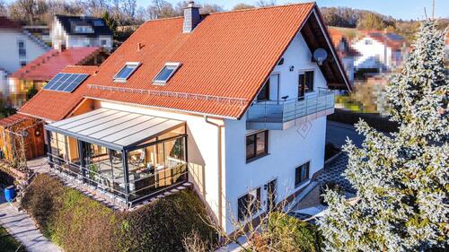 Foto - Attraktives Einfamilienhaus mit Wintergarten