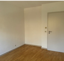 Ab sofort zu vermieten - helle 4-Zimmer-Wohnung - Schweinfurt Gartenstadt