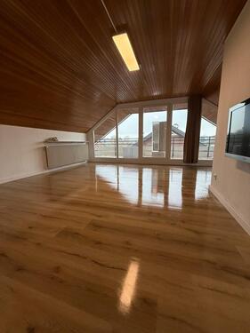 Foto - DG-Traum in ruhiger Lage – frisch renoviert & sofort bezugsfertig