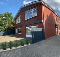 *** Attraktive 2-Zimmer-Wohnung mit Terrasse und Stellplatz in ruhiger Lage *** - Großenkneten