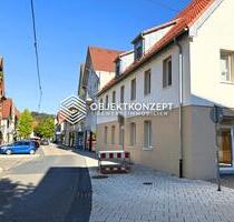 Helle, renovierte Büros in zentralem Gewerbegebäude – 21 m² und 30 m² verfügbar - Oberndorf am Neckar