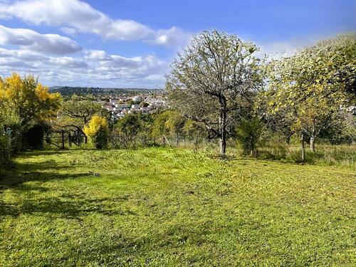 Foto - Garten in Esslingen zu verpachten –mit Gartenhaus, Terrasse u. WC